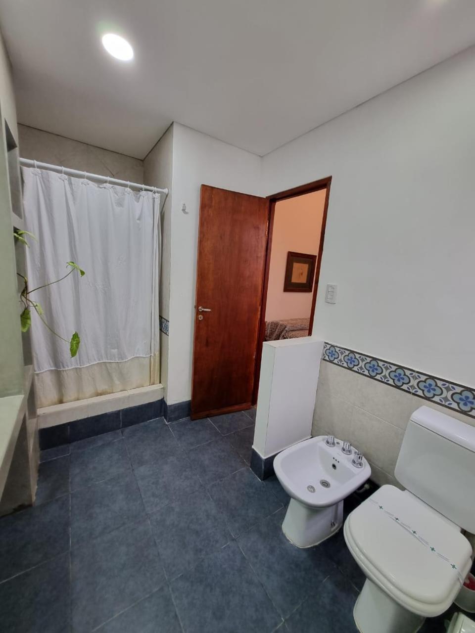 Casa Alvarado Hostel Salta Ruang foto