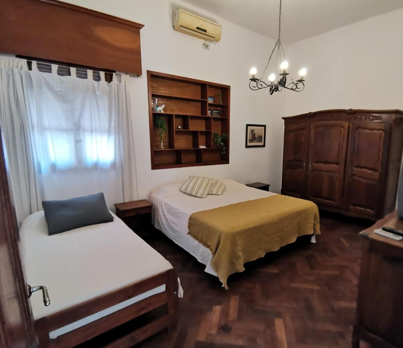 Casa Alvarado Hostel Salta Ruang foto
